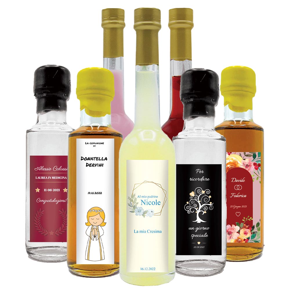 Bottiglie di liquore mignon con etichette personalizzate